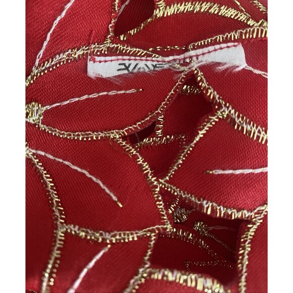 Red Poinsettia Table Runner Embroidered Cutwork Xmas Decor 35" x 13.5" - Picture 5 of 5